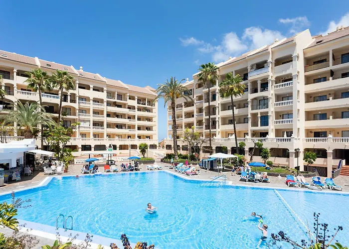 Tranquil Communal Heated Pool Apartmán *